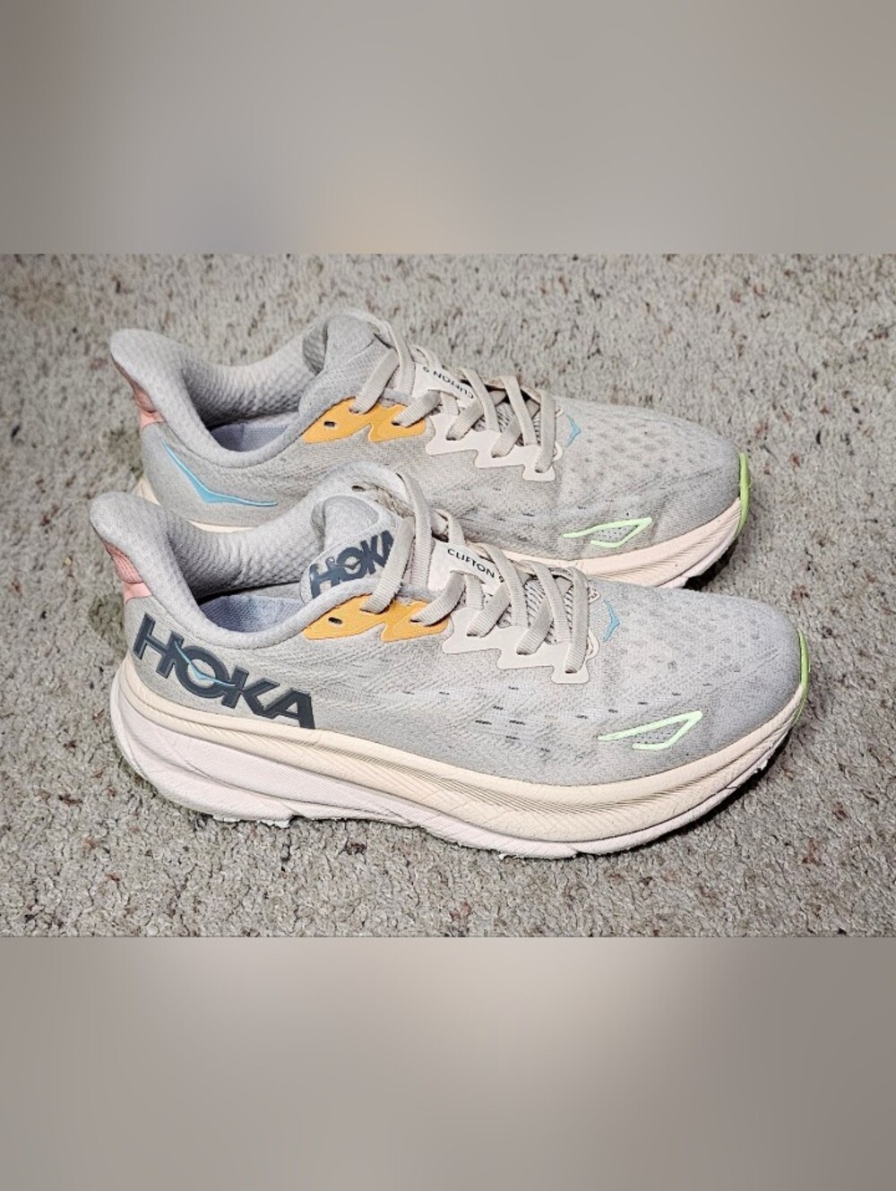 Hoka One One Clifton 9 Sneakers Shoes Women's 6B Walk Run Work Comfort